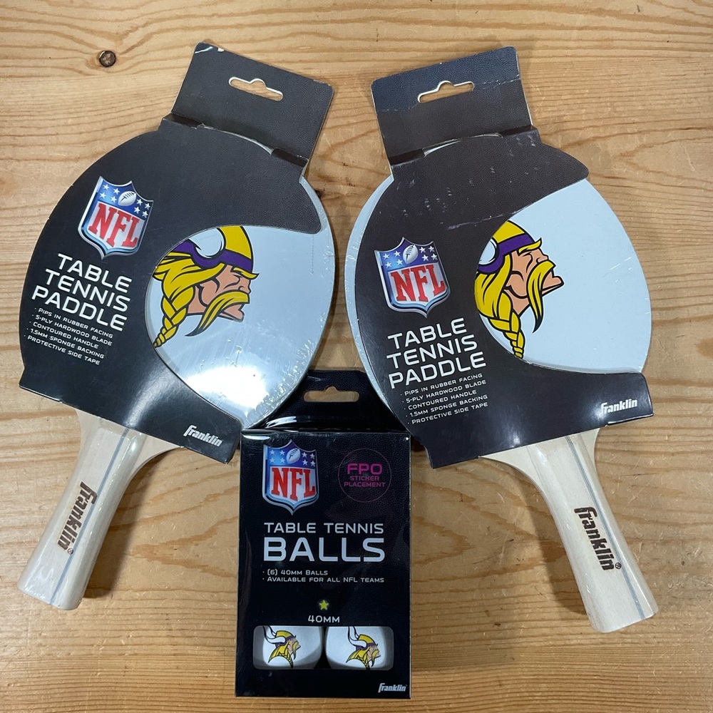 NEW Minnesota Vikings NFL Two Ping Pong Table Tennis Paddles and 6 Balls Set